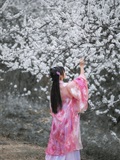 YITUYU art picture language 2021.08.28 apricot flower string outside the rain Zhao Ruijie _ez(3)